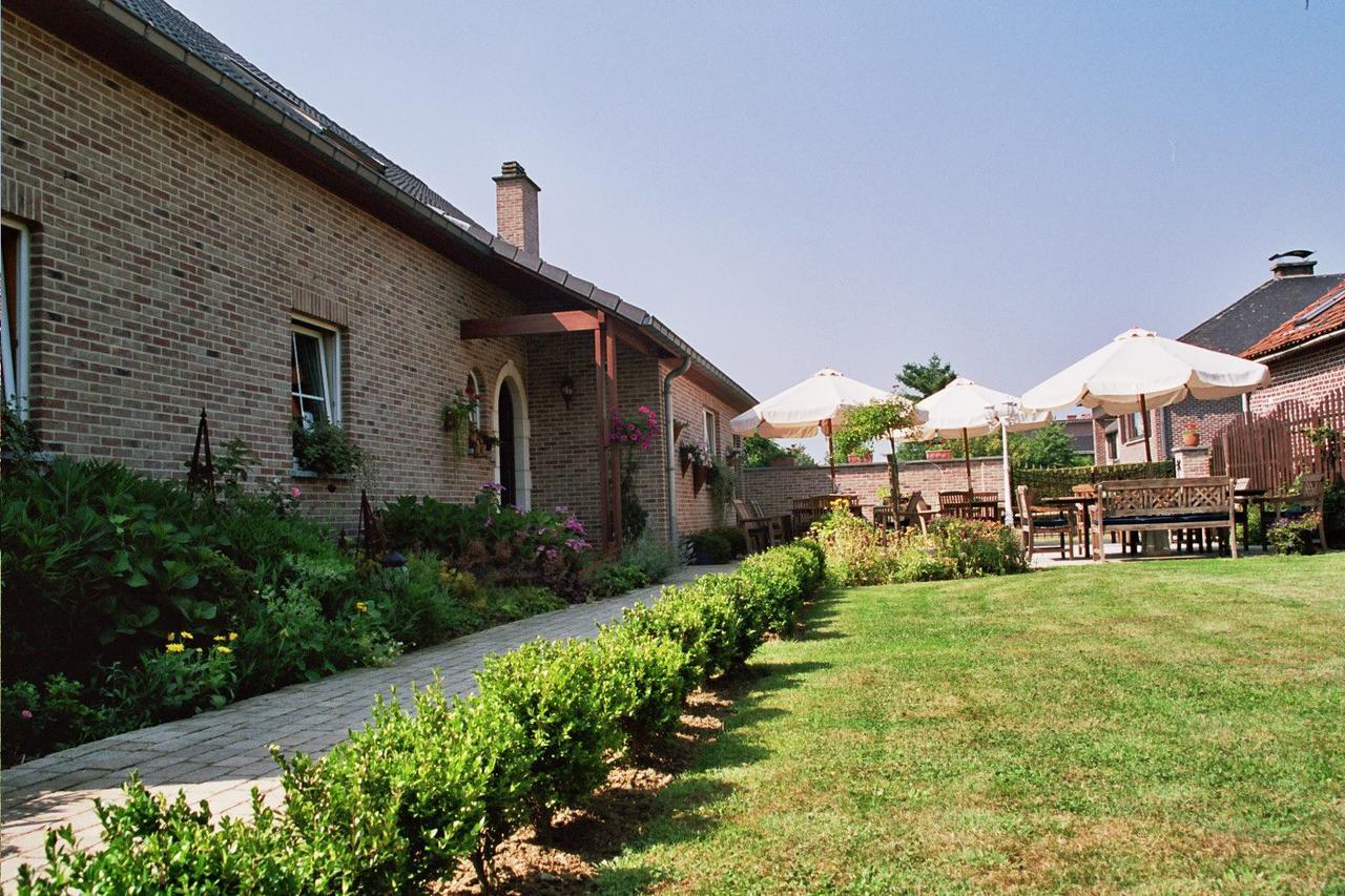 Hotel In Den Hoek Holsbeek Exterior photo